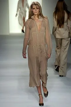 Look 10